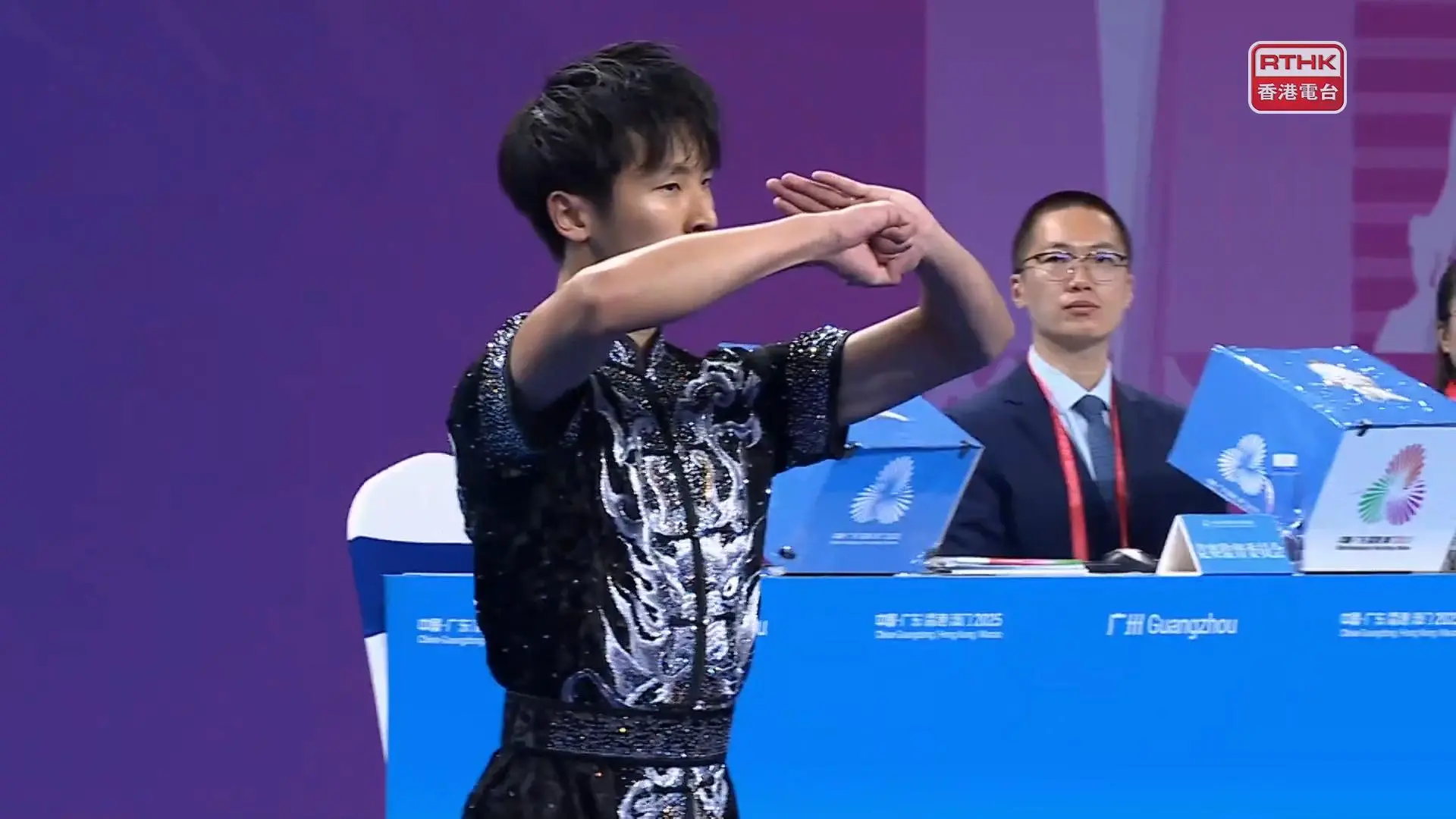 男子長拳　港隊何彥政楊卓言施展功架