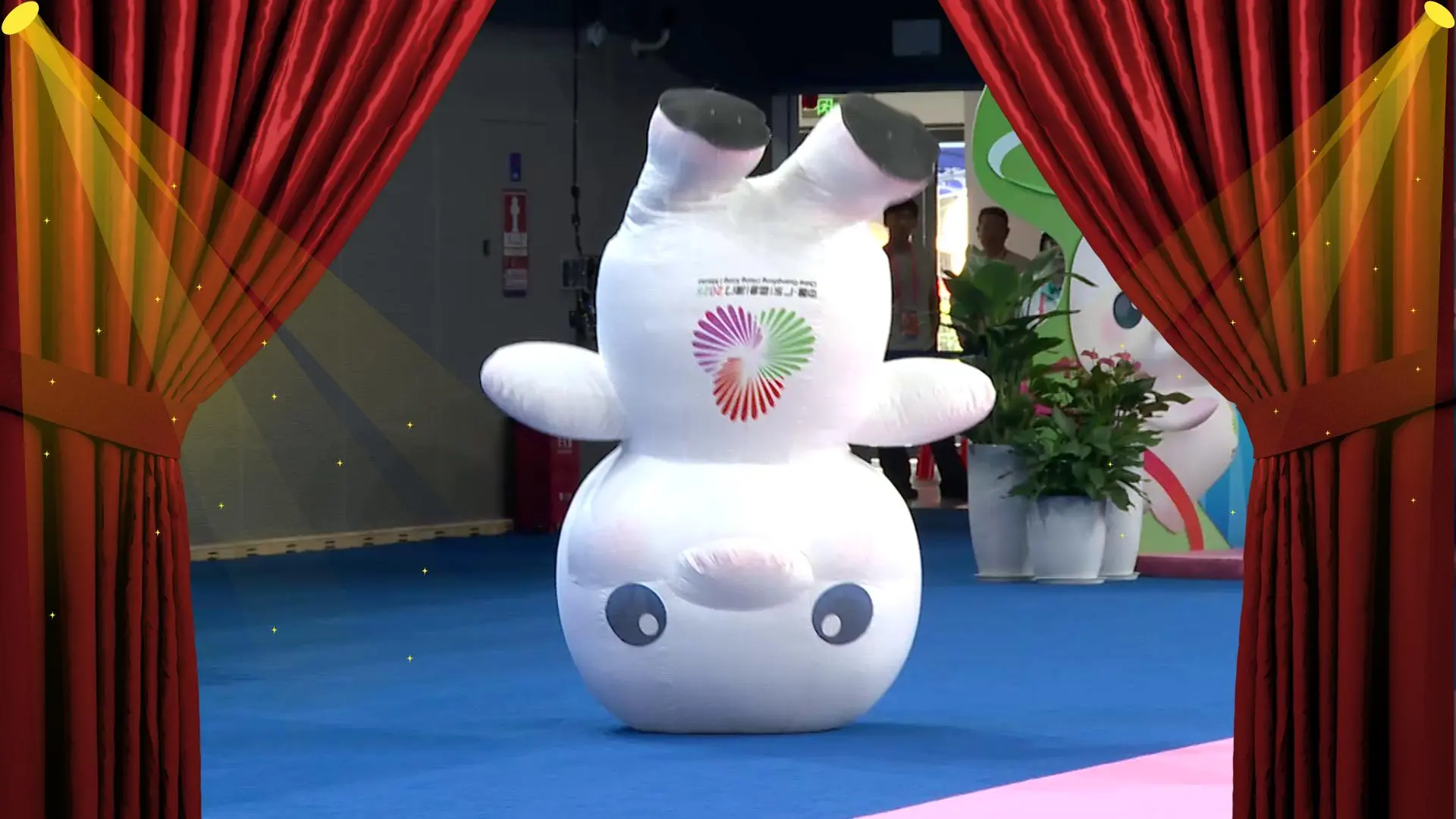 吉祥物舞動全運舞台　助陣藝術體操